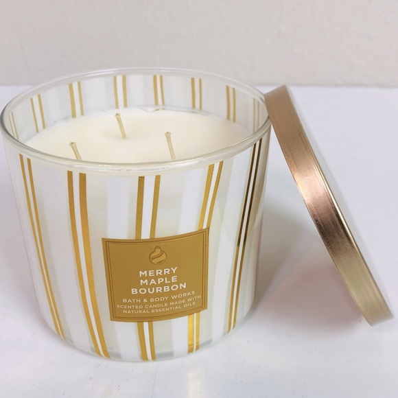 Bath & Body Works Merry Maple Bourbon 3 Wick Candle 14.5oz - Picture 1 of 4